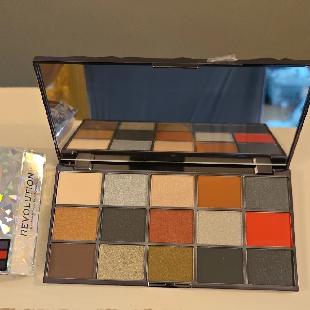 Revolution Holographic Makeup Set Bundle with Mustard Pouch